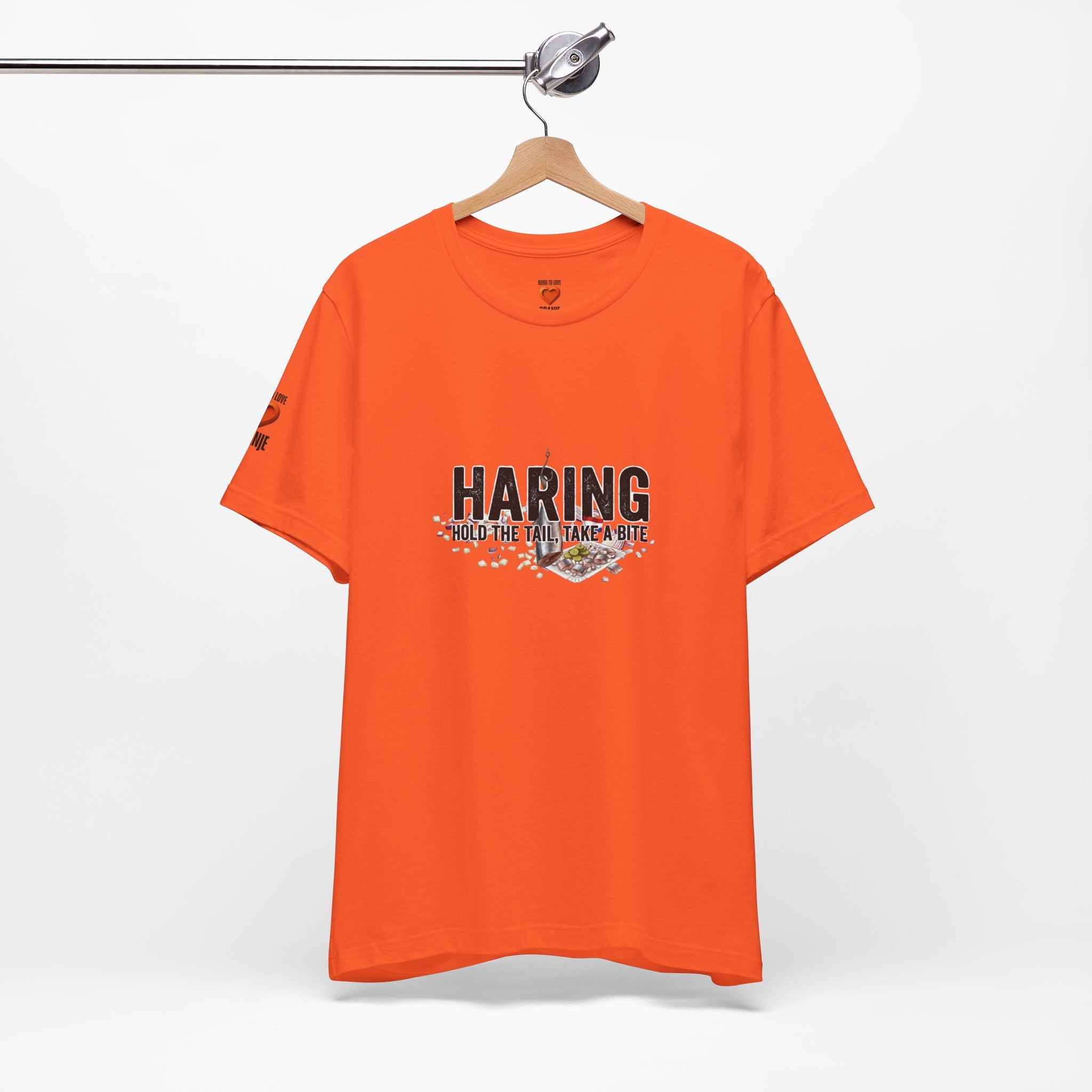Haring — Hold the Tail, Take a Bite. 🧡
| expat cadeau shirt Printify