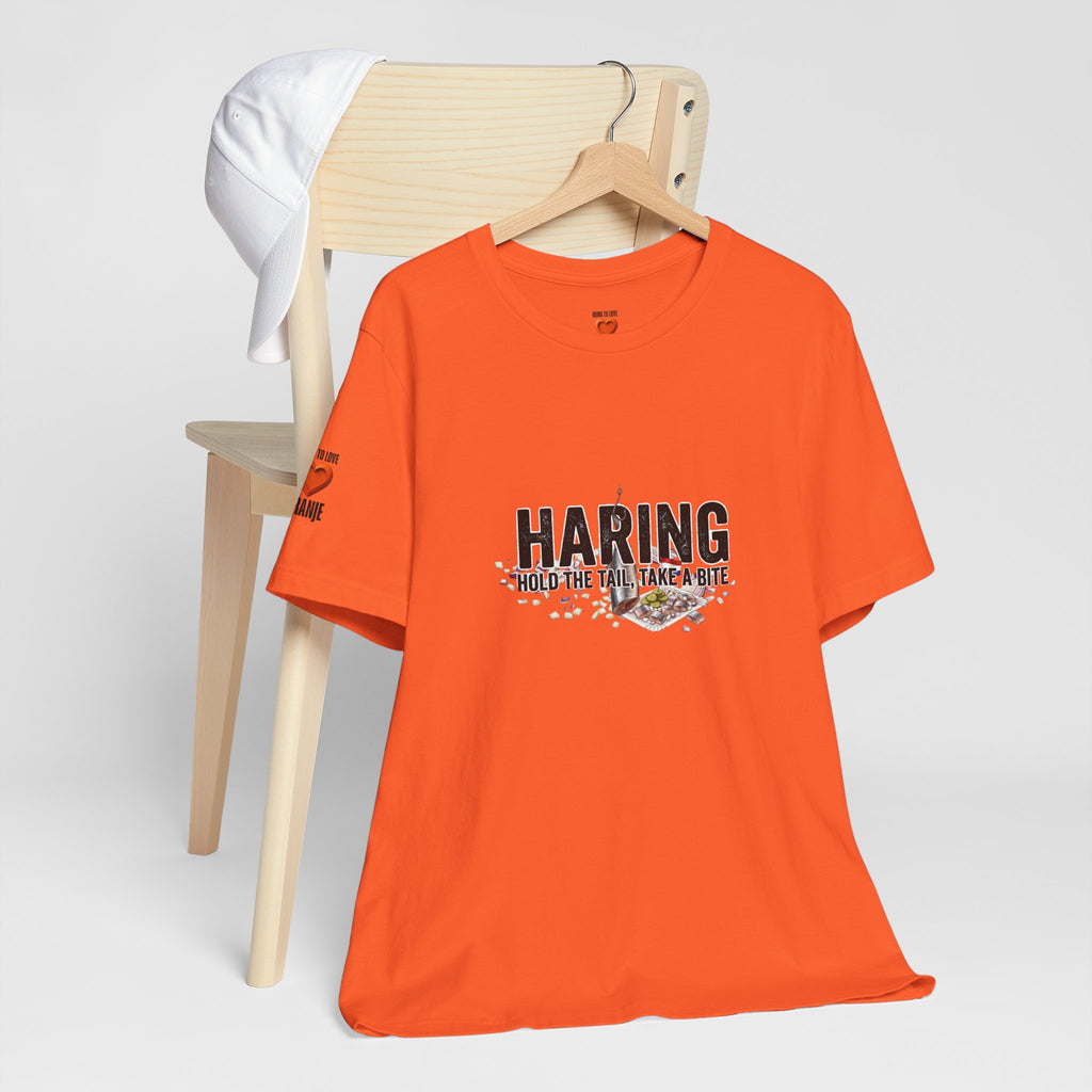 Haring — Hold the Tail, Take a Bite. 🧡
| expat cadeau shirt Printify